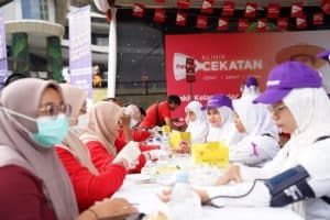 HUT IBI: Perkuat Bidan, Panadol Gelar Kegiatan Edukasi & Cek Kesehatan