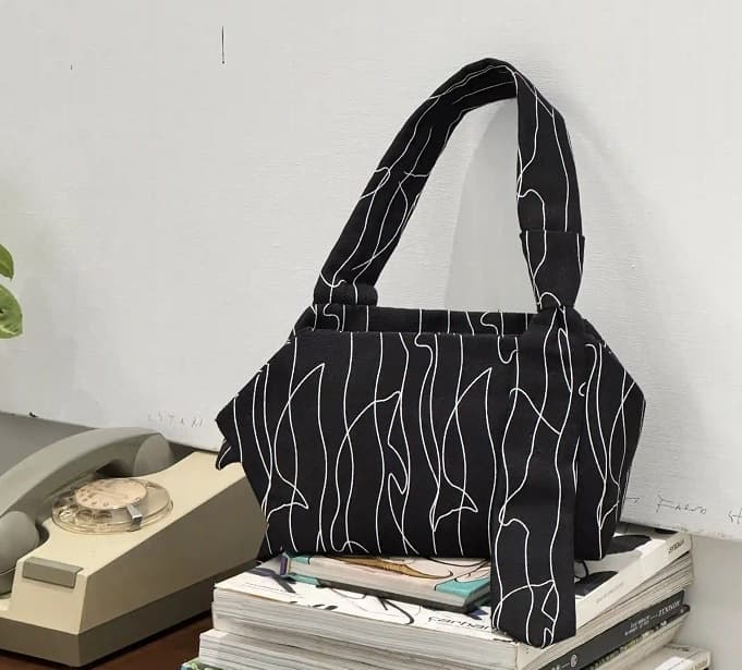 Inovasi Mahasiswa Unair: Dari Limbah Jadi Bisnis Fesyen Upcycle