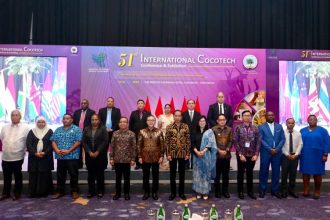 Presiden Jokowi membuka acara Konferensi dan Pameran Kelapa Internasional (Cocotech) ke-51 Tahun 2024, yang digelar di Ballroom Hotel Westin, Kota Surabaya, Provinsi Jawa Timur, pada Senin, (22/7/2024). (Foto : Setneg RI)
