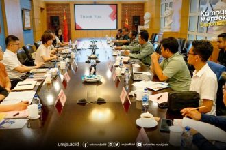 Kerjasama internasional Universitas Nurul Jadid (Unuja) dengan Beijing Foreign Studies University (BFSU) untuk meningkatkan kompetensi Bahasa Mandarin bagi mahasiswa Unuja. (Foto : Unuja)