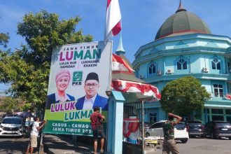 Suasana menjelang pendaftaran cagub-cawagub Jatim di depan kantor DPW PKB JATIM. (Foto : Fino/siginews.com)