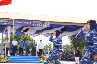 Rangkaian prosesi pembaretan pada siswa siswi SMAN Taruna Nala, SMAN 3 Taruna Angkasa, SMAN Taruna Bhayangkara SMAN 5 Taruna Brawijaya serta SMAN Taruna Madani. (Foto: Adpim Provinsi Jatim)
