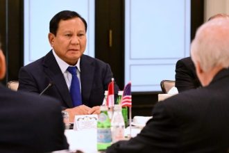Presiden Prabowo Subianto melakukan pertemuan dengan anggota korporasi The United States – Indonesia Society (USINDO) yang digelar di Ruang Dumbarton, Hotel Four Season, Washington DC, pada Senin (11/11/2024). (Foto: BPMI Setpres/Muchlis Jr)