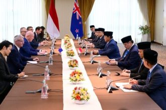 Presiden Republik Indonesia Prabowo Subianto menggelar pertemuan bilateral dengan Perdana Menteri Selandia Baru, Christopher Luxon, di Lima, Peru, pada Jumat (15/11/ 2024). (Foto: BPMI Setpres/Muchlis Jr)
