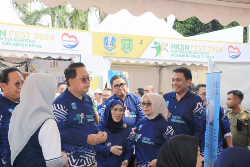 Pj Gubernur Jatim Adhy Karyono di sela acara Peringatan Hari Kesetiakawanan Sosial Nasional (HKSN) Provinsi Jatim, di Pahlawan Business Center Madiun, Jumat (20/12/2024). (Foto : Adpim Jatim)