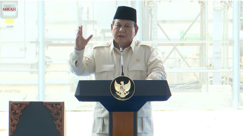 Presiden Republik Indonesia Prabowo Subianto saat meresmikan pabrik pemurnian logam mulia PT Freeport Indonesia di Kabupaten Gresik, Jawa Timur. (Foto : ss yt sekretariatpresiden)