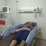 Mbah Sinem saat menjalani perawatan di rumah sakit. (Foto : dok. keluarga Sinem)